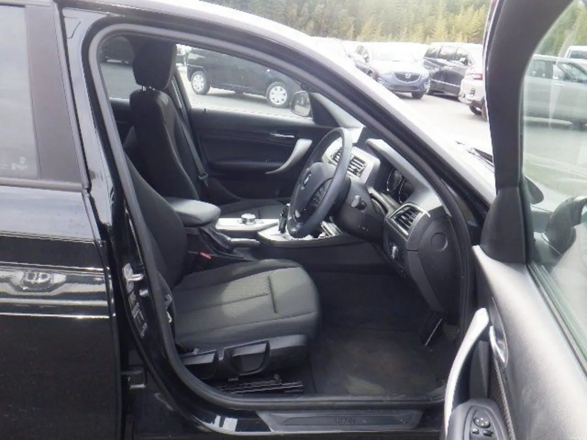 BMW 1-Series 1.5 Petrol Auto - Image 4