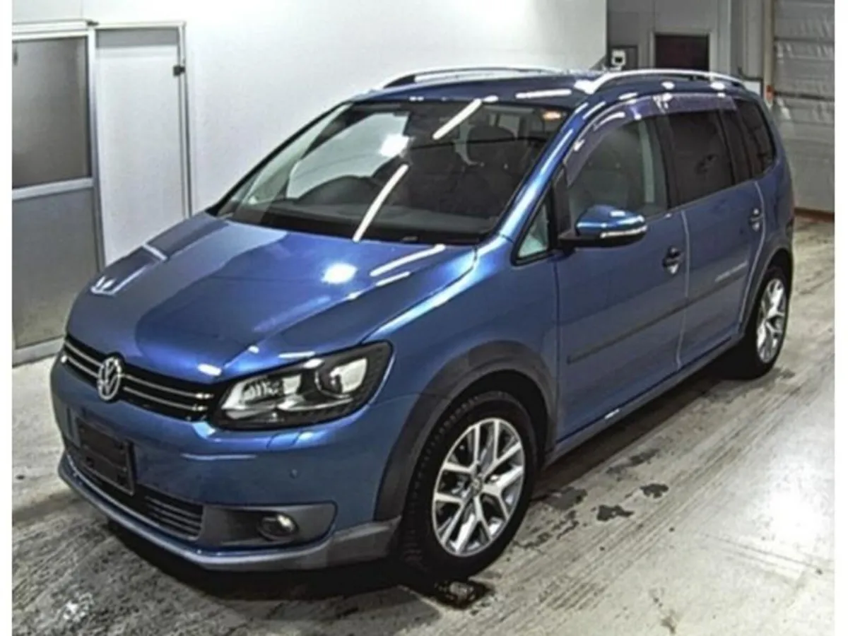 Volkswagen Touran 1.4 Petrol Auto - Image 1