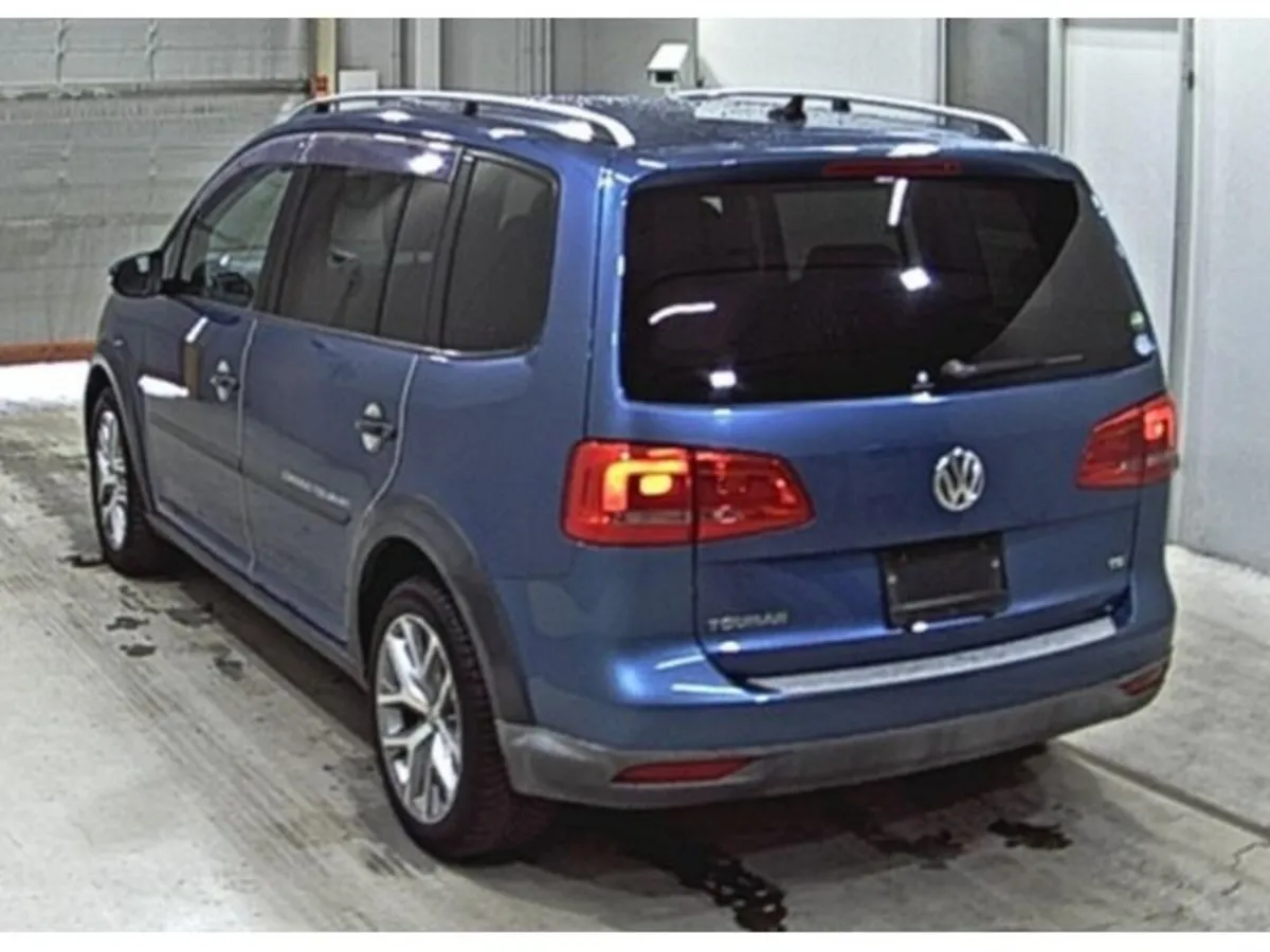 Volkswagen Touran 1.4 Petrol Auto - Image 3