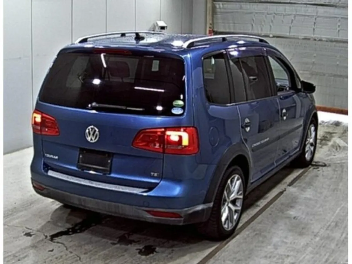 Volkswagen Touran 1.4 Petrol Auto - Image 4
