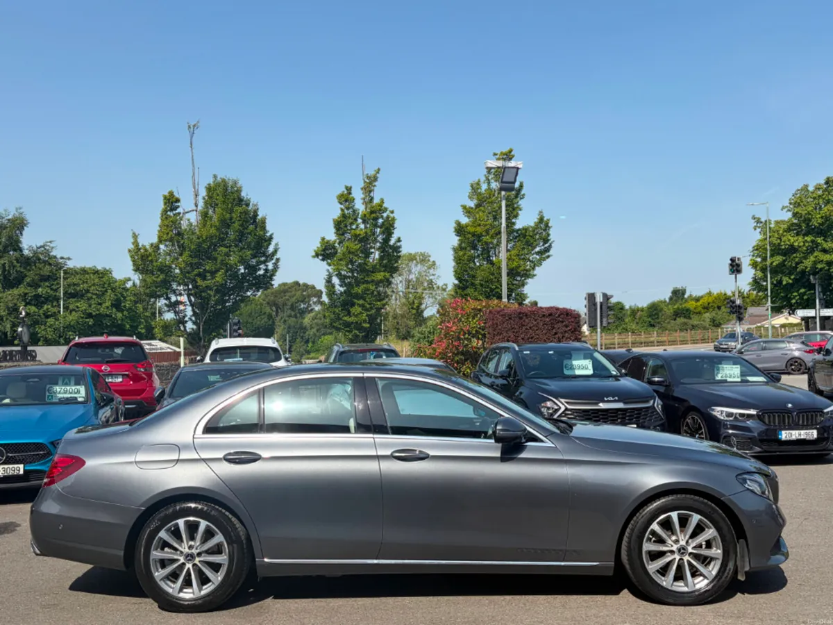 Mercedes-Benz E-Class E200 d D Avantgarde Auto *Lo - Image 4