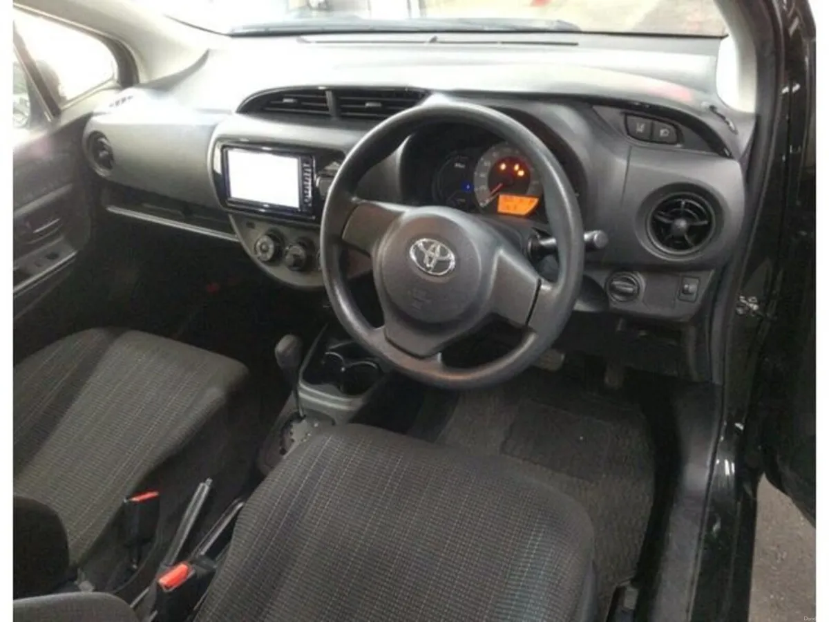 Toyota Vitz 1.0 Petrol Auto - Image 5