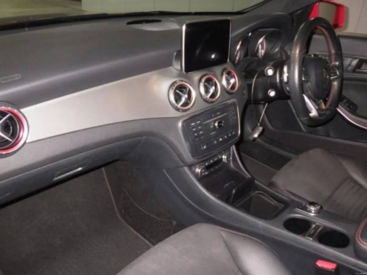 Mercedes-Benz CLA 1.6 Petrol Auto - Image 3