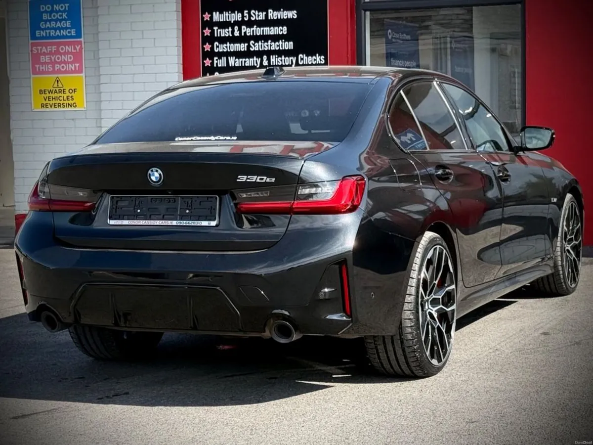 BMW 3-Series 330E M-SPORT // HYBRID PETROL 287 BHP - Image 6