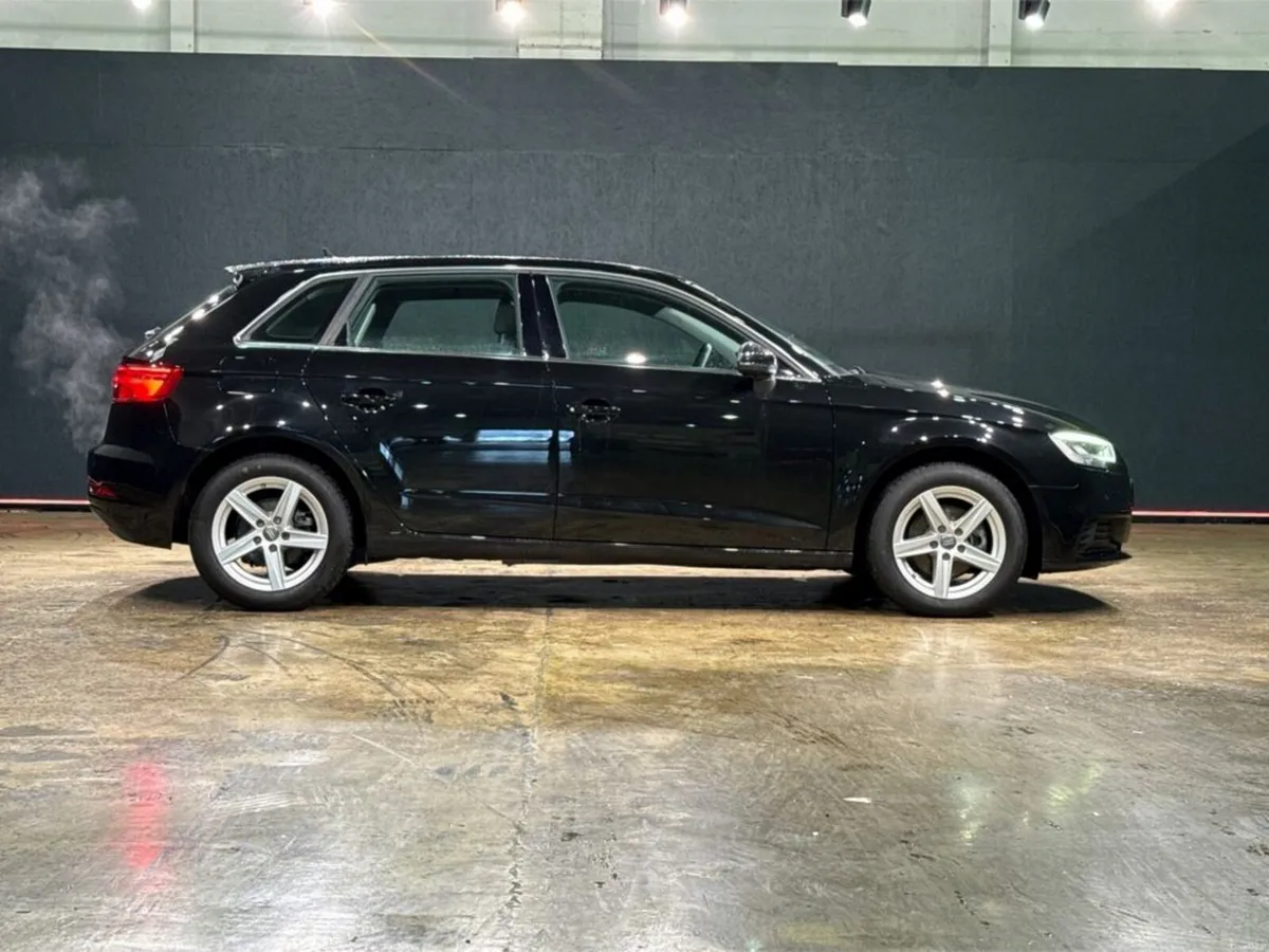 Audi A3 1.4 TSI AUTOMATIC - FACTORY ALLOYS - CRUIS - Image 2