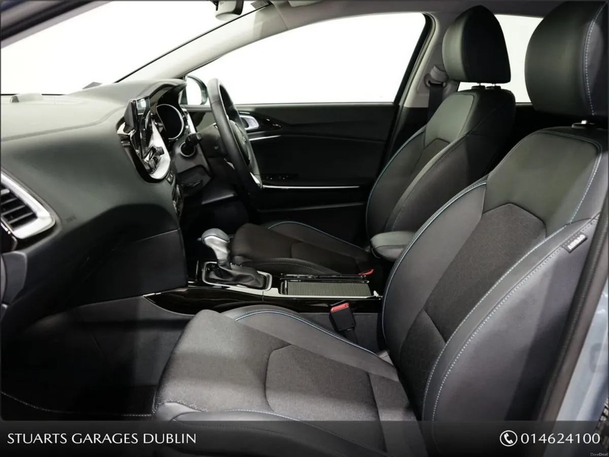Kia XCeed 1.6 GDi PHEV AUTOMATIC - Image 3