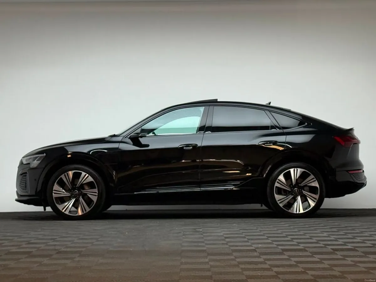 Audi Q8 55 E TRON VORSPRUNG QUATTRO - Image 4