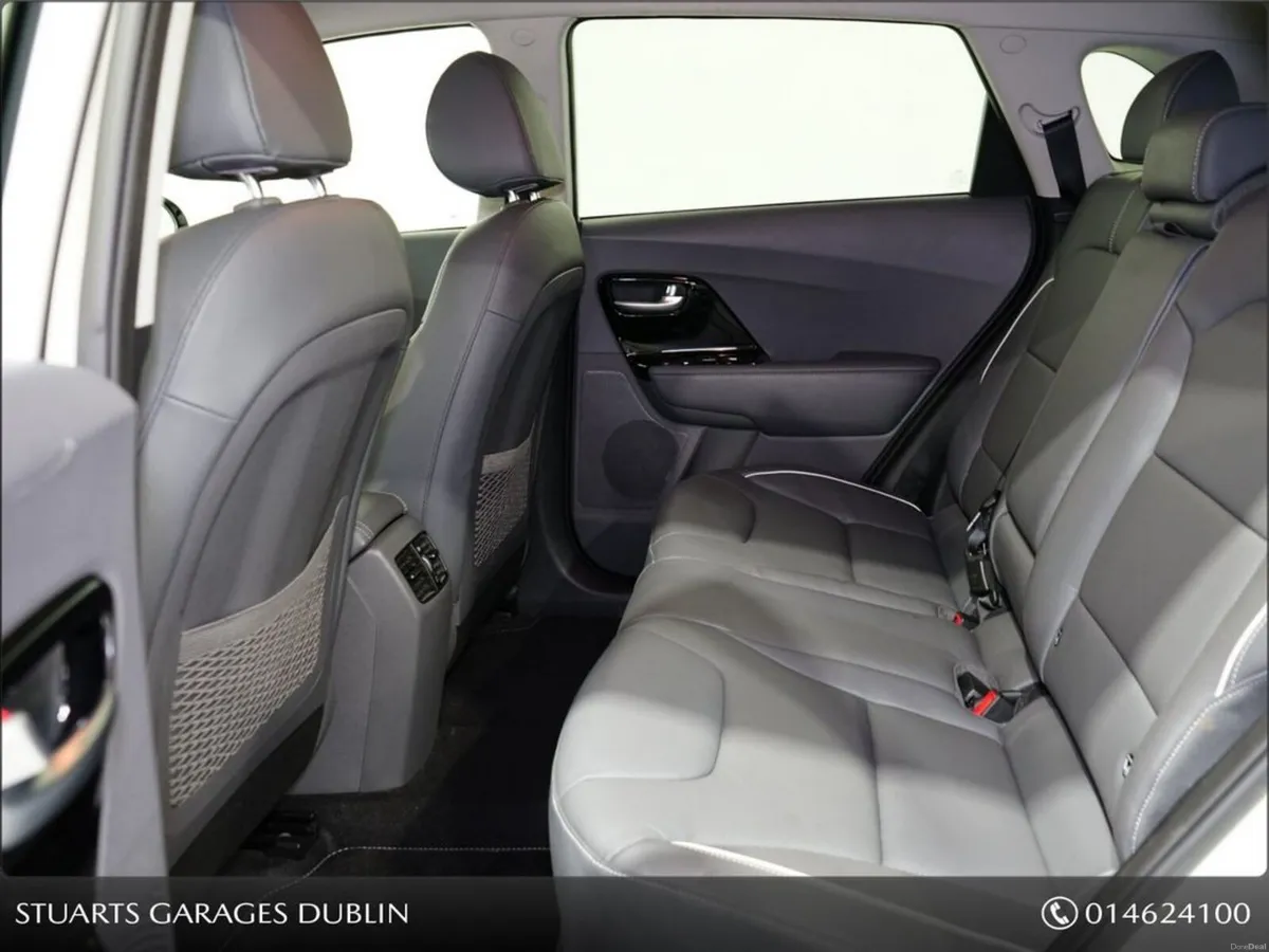Kia Niro NIRO EV 64KW BATTERY. METALLIC WHITE, BLA - Image 5