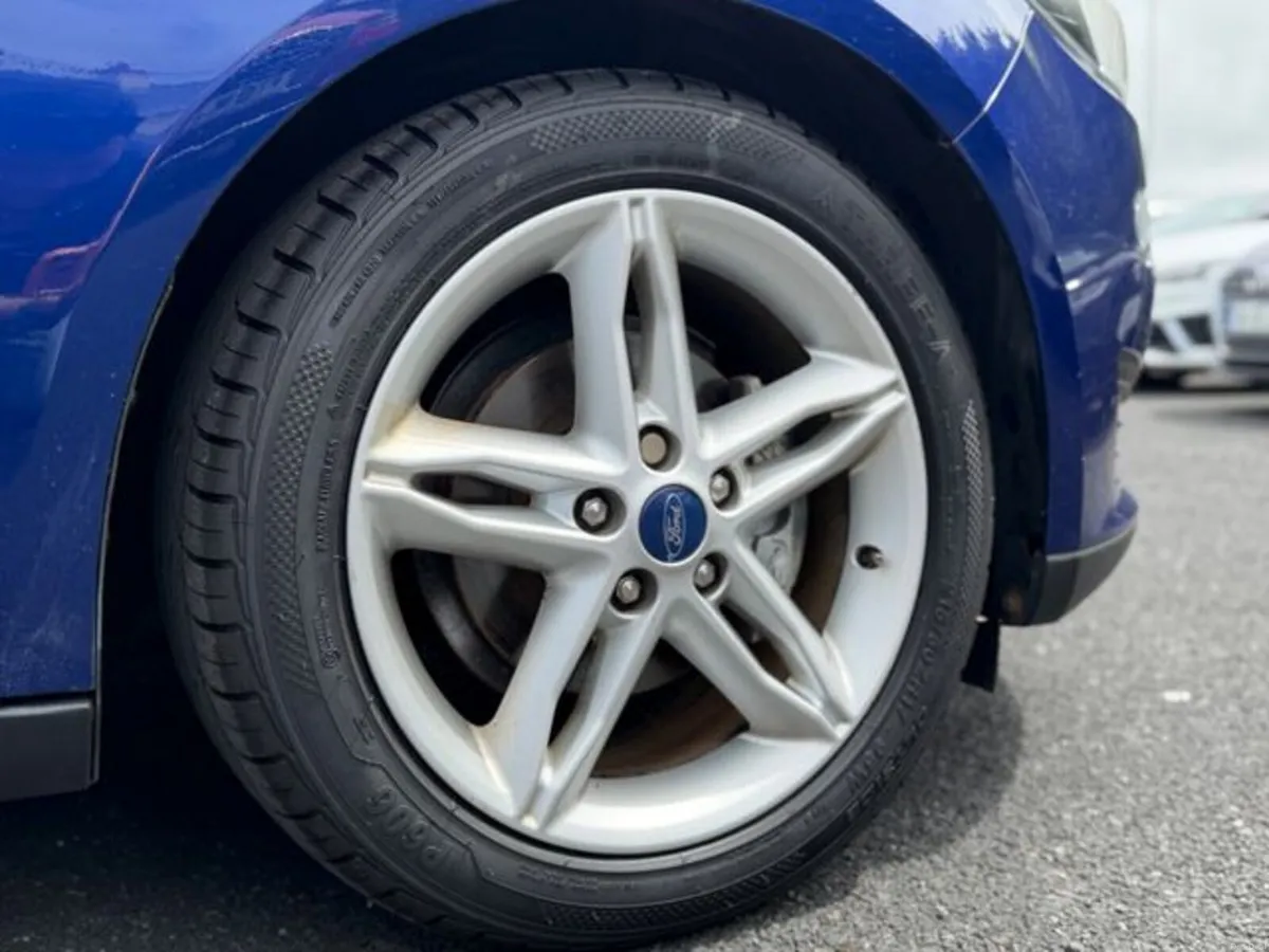 Ford Focus ZETEC EDITION TDCI - Image 6