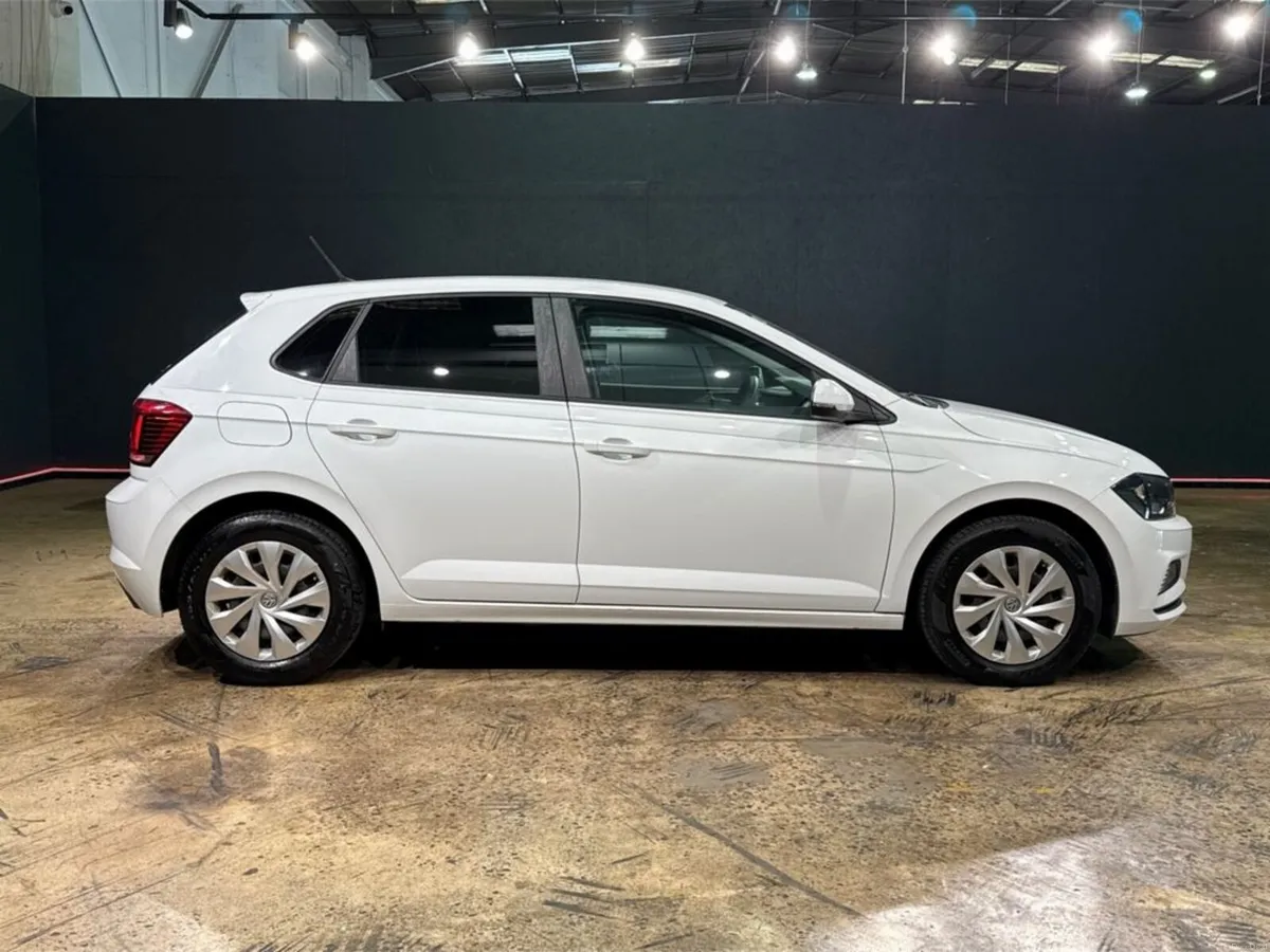 Volkswagen Polo 1.0 AUTOMATIC - LOW MILEAGE - Image 3