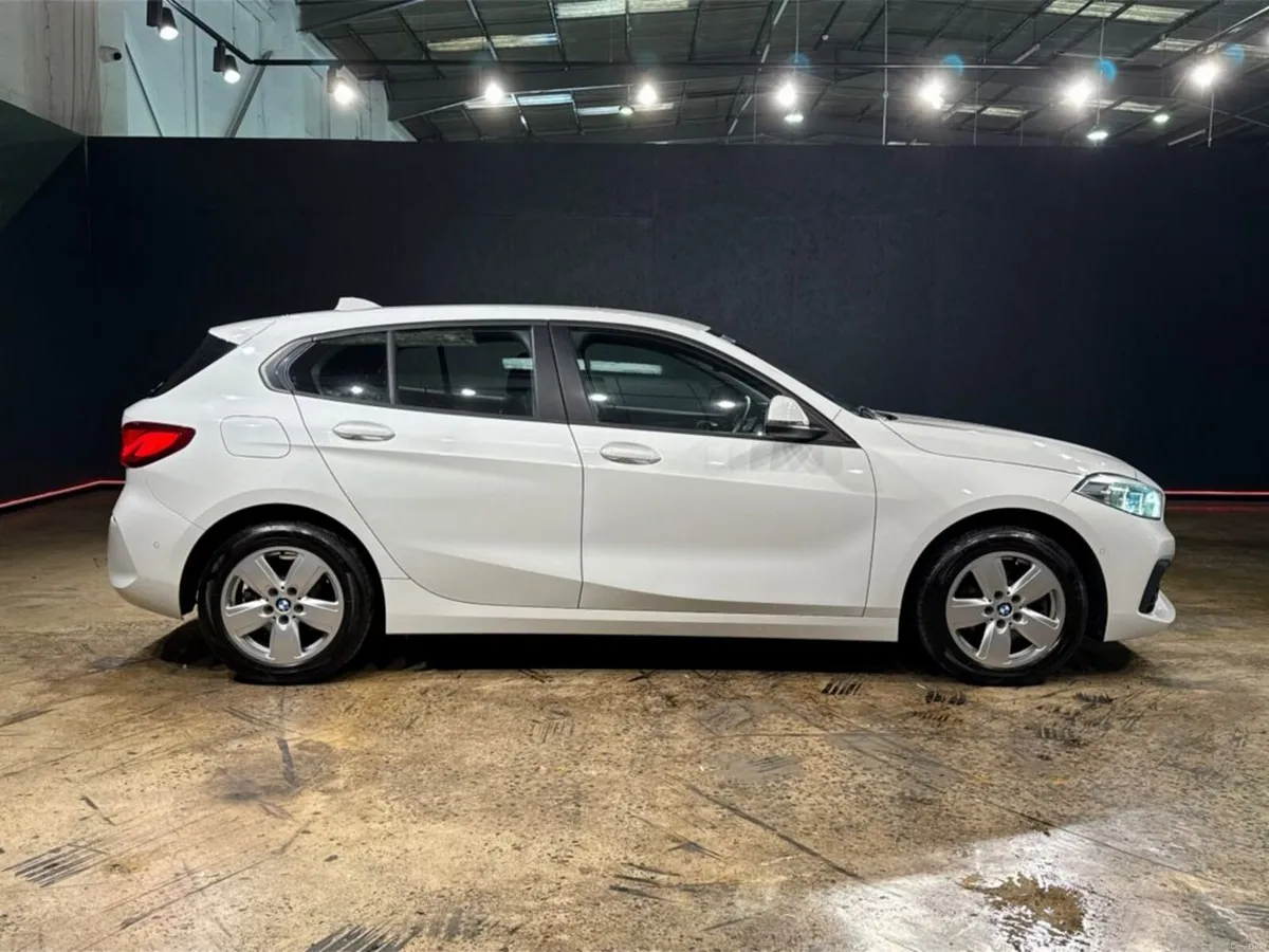 BMW 1-Series 1.5 AUTOMATIC - ALLOY WHEELS - CRUISE - Image 2