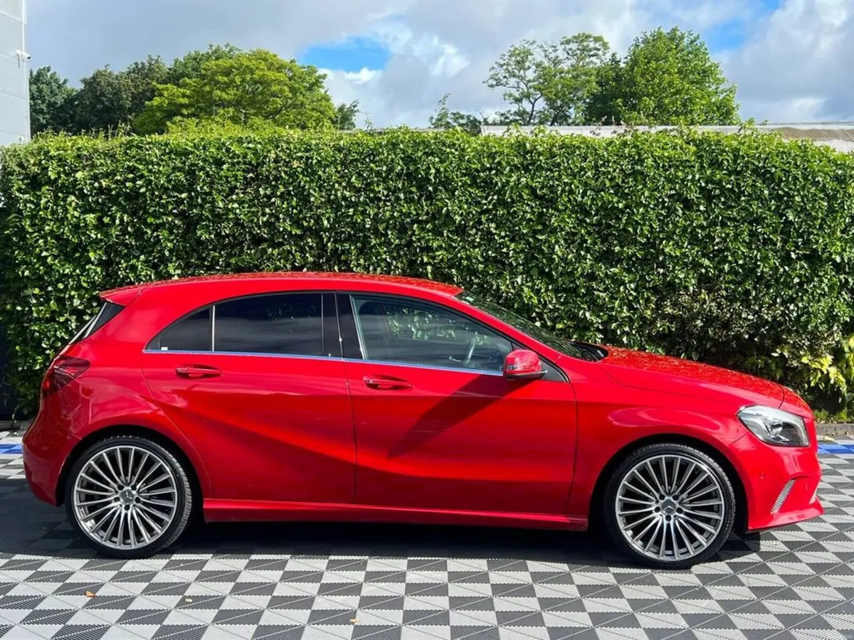 Mercedes-Benz A-Class A180 AMG-STYLE 1.6 AUTO // L - Image 2