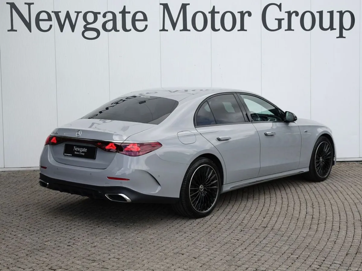 Mercedes-Benz E-Class E 300 E URBAN EDITION - Image 5