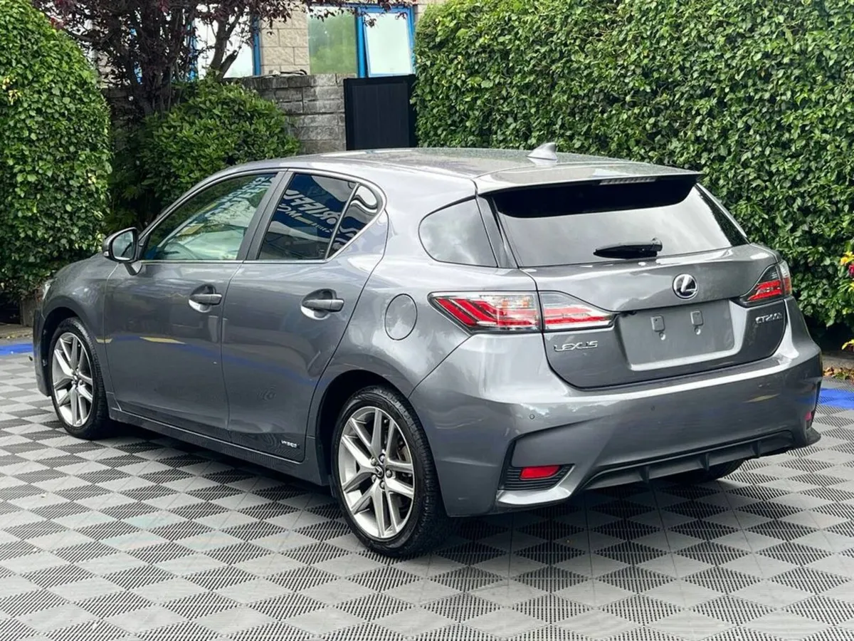 Lexus CT 1.8 HYBRID AUTO // LEATHER/SUEDE POWERED - Image 5