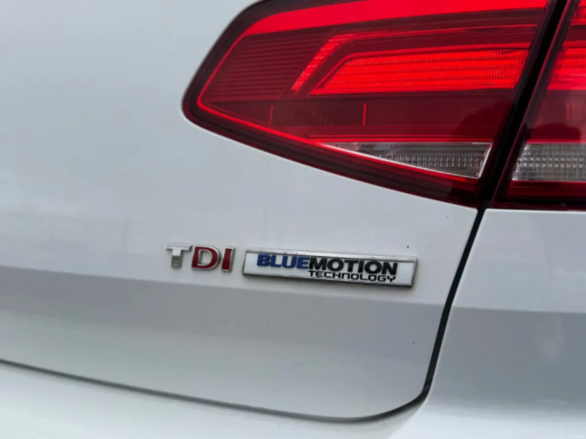 Volkswagen Passat 1.6 TDI SE Business BMT 120PS 4D - Image 5