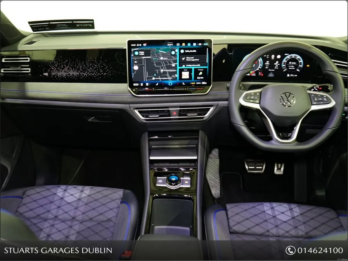 Volkswagen Tiguan TIGUAN R-LINE: URANO GREY WITH T - Image 4