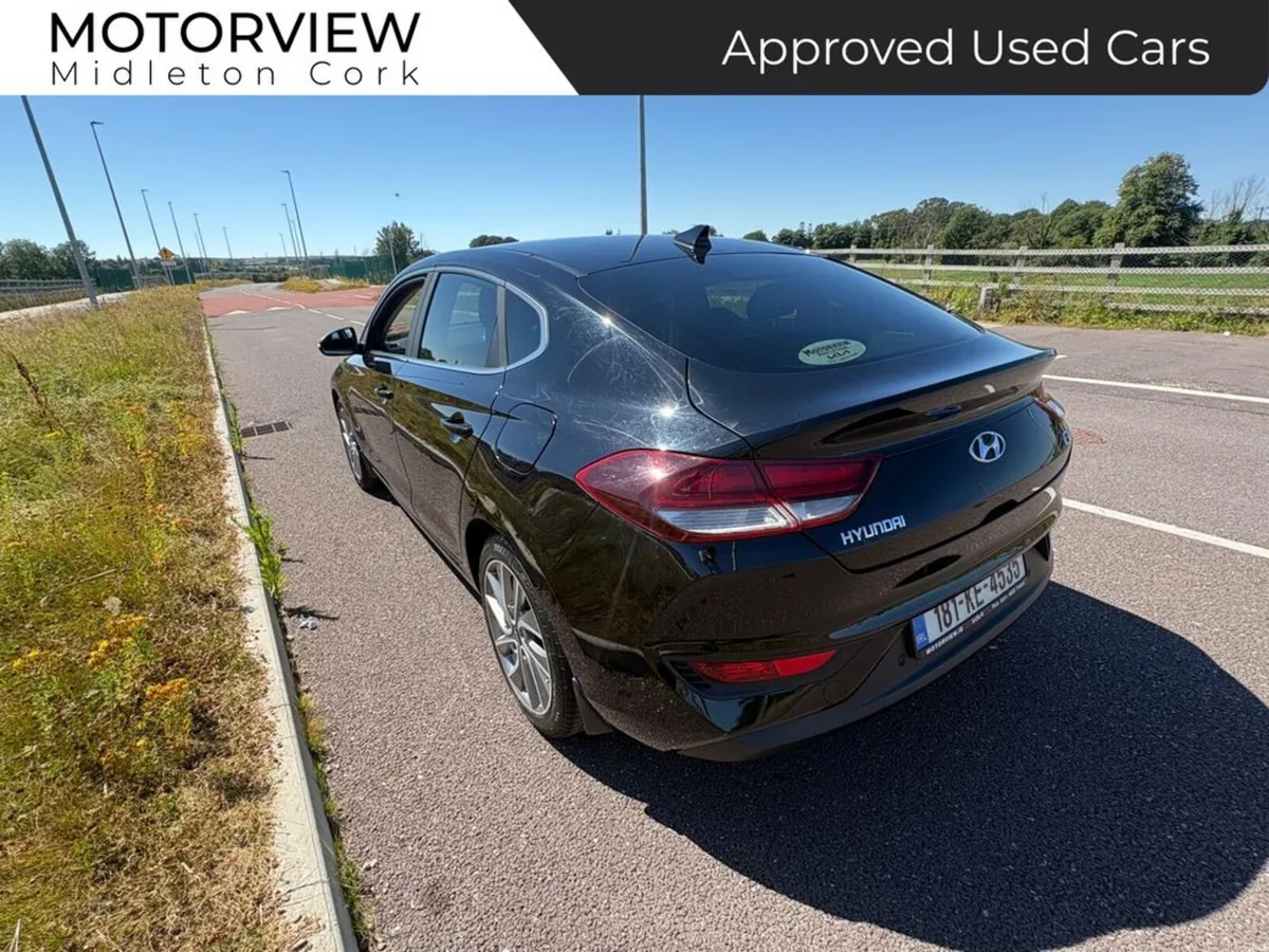 Hyundai i30 FASTBACK DELUX MODEL 1.0PT SAT NAV SHO - Image 6