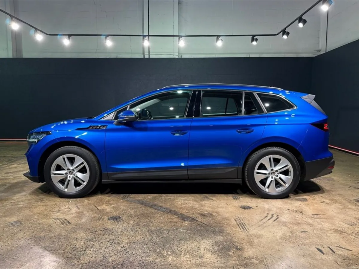 Skoda Enyaq FULLY ELECTRIC ESTATE - AUTOMATIC - iV - Image 6