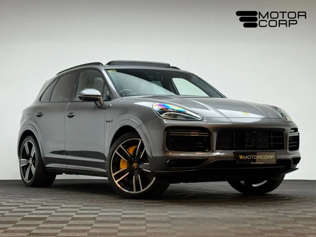 Porsche Cayenne TURBO S 4.0 V8 PHEV 671HP *PAN ROO - Image 1