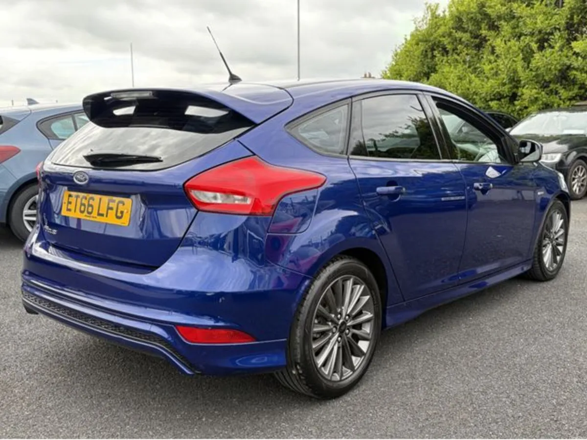 Ford Focus ST-LINE TDCI - Image 4