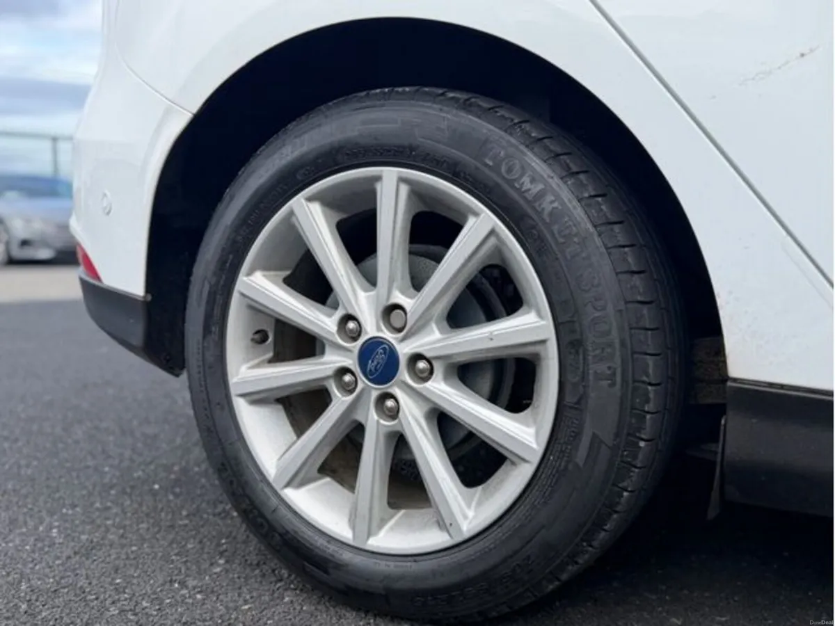 Ford Focus TITANIUM TDCI - Image 6