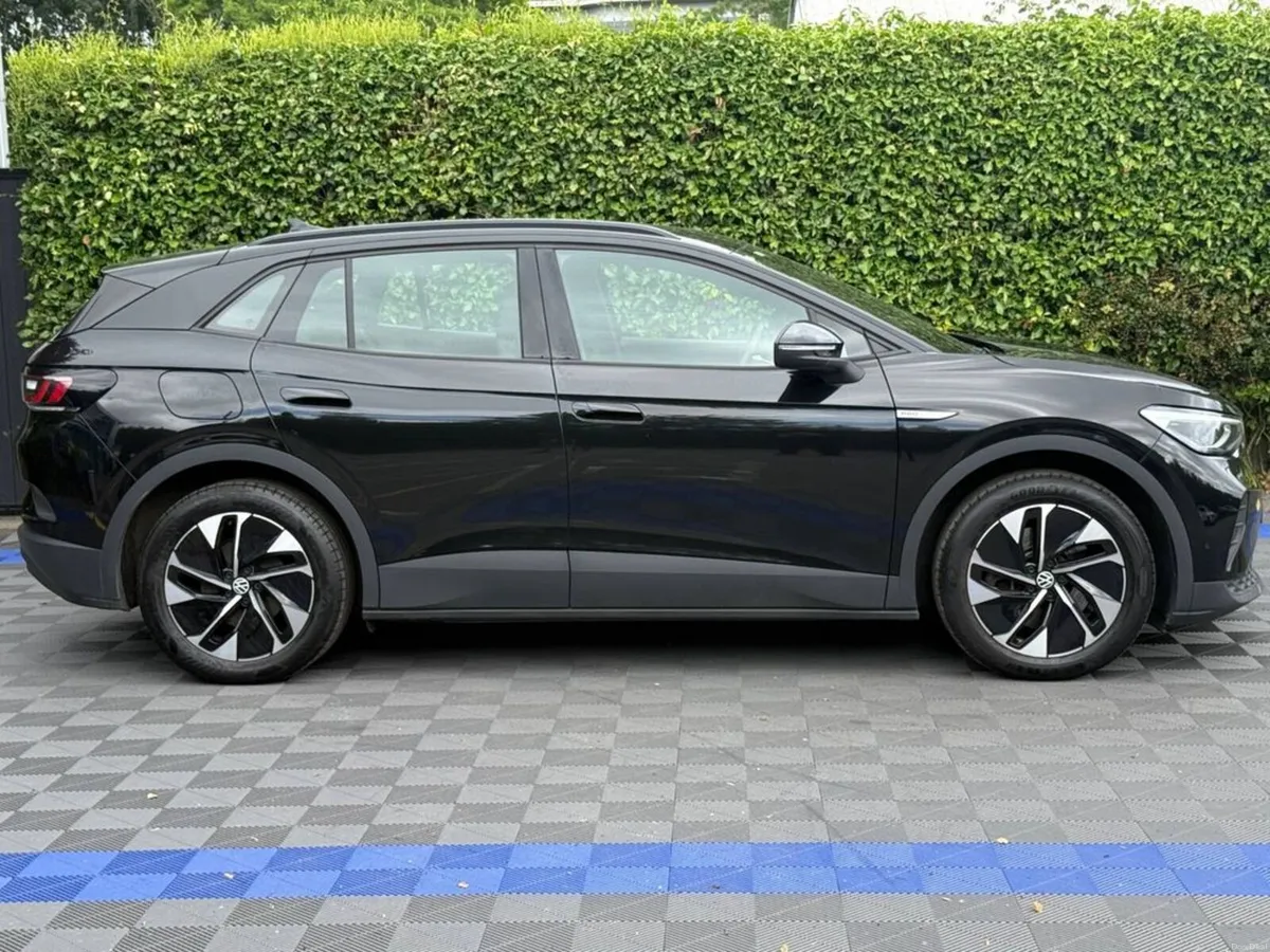 Volkswagen ID.4 PRO LIFE 77KWH // DIAMOND CUT ALLO - Image 2