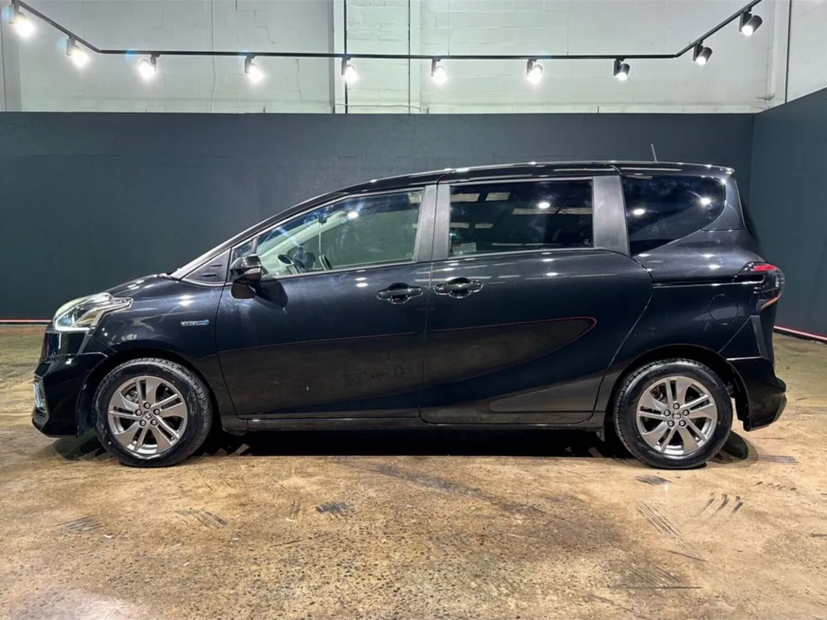 Toyota Sienta 1.5 HYBRID 7 SEATER - MODELISTA BODY - Image 6