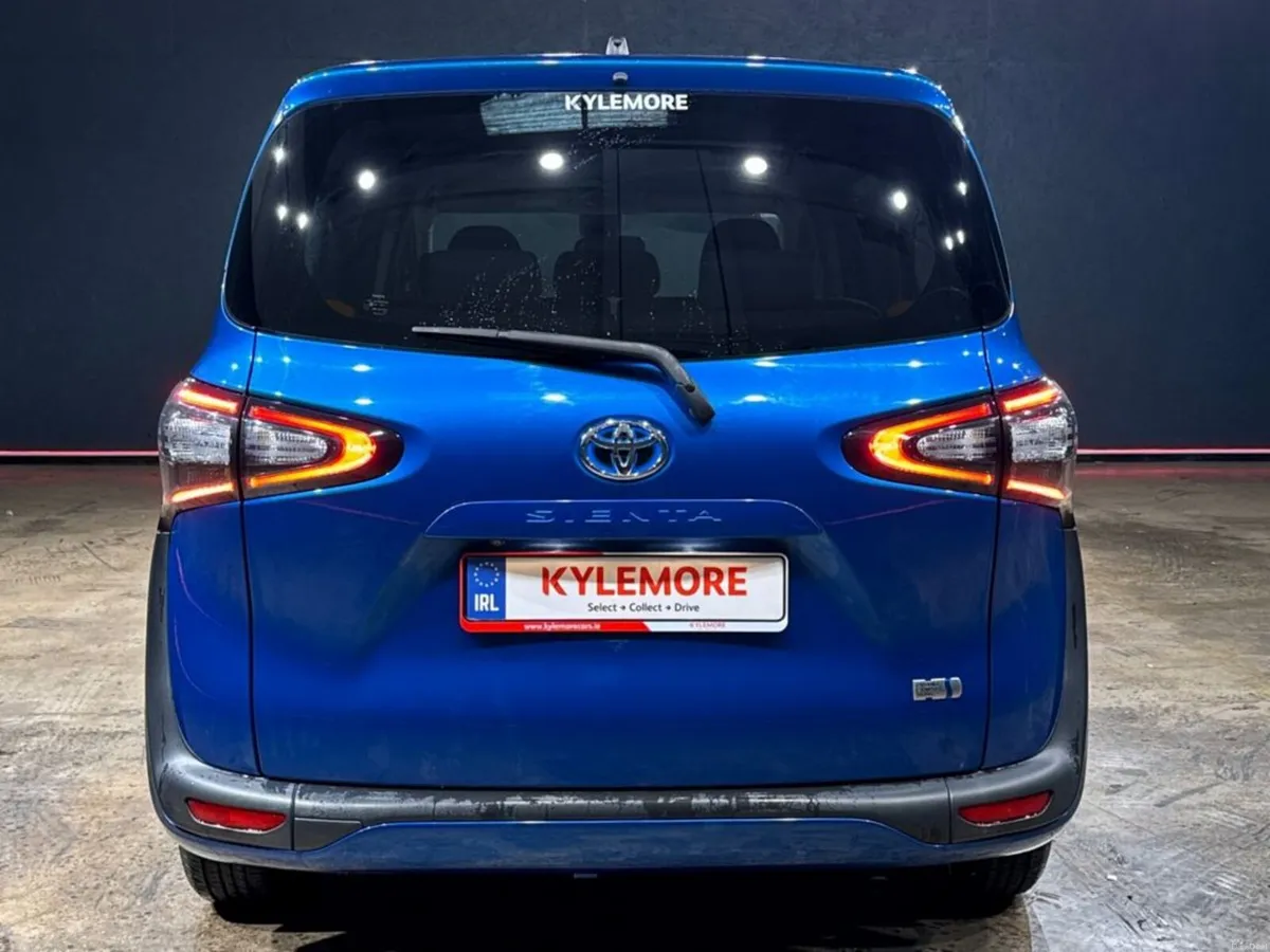 Toyota Sienta 1.8 HYBRID G EDITION - 7 SEATER - HE - Image 4