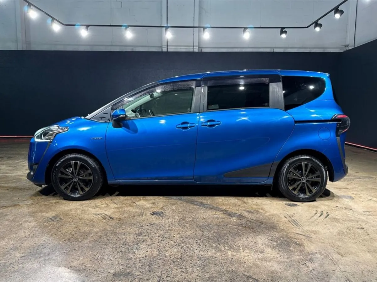 Toyota Sienta 1.8 HYBRID G EDITION - 7 SEATER - HE - Image 6