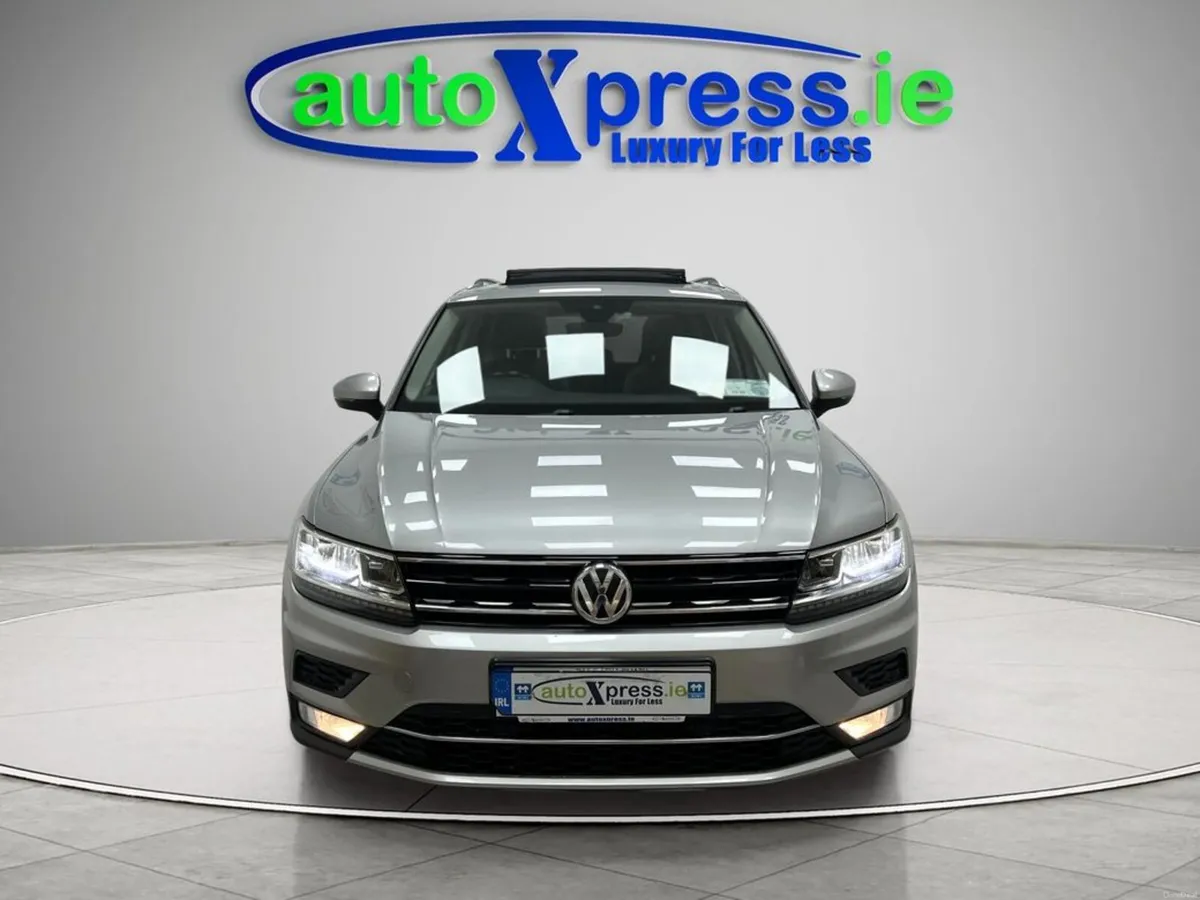 Volkswagen Tiguan 2.0 TDI Automatic, Sliding sunro - Image 3