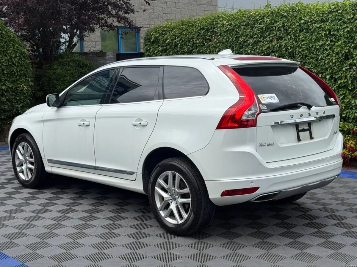 Volvo XC60 D4 CLASSIC 2.0 D - Image 4