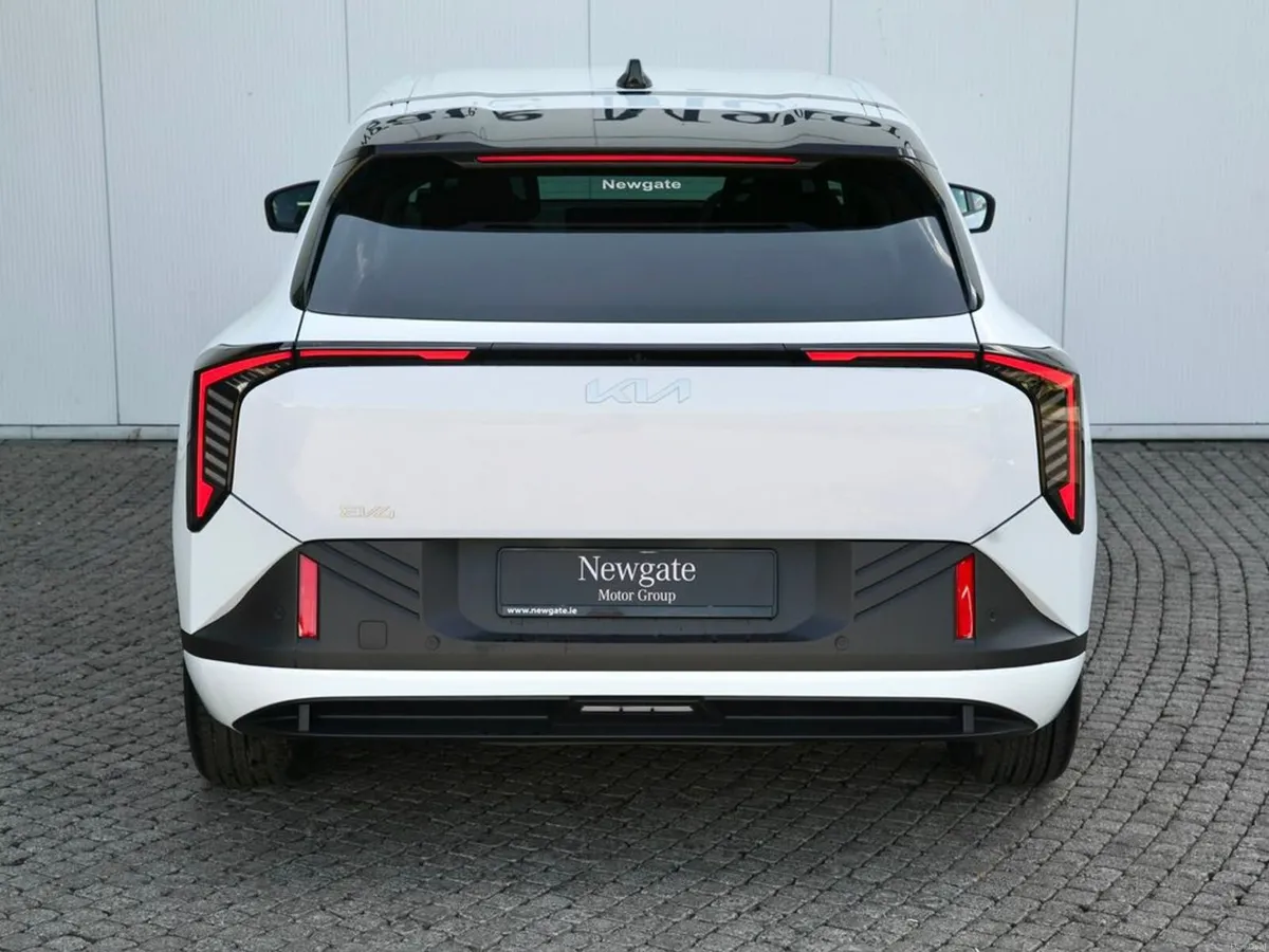 Kia EV4 Hatchback Earth 3 (Long Range) - Image 6