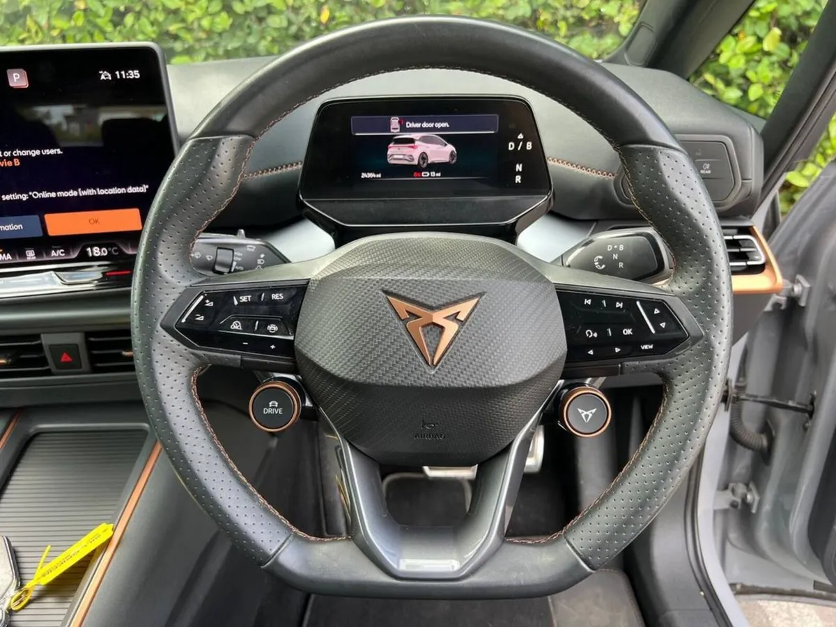 Cupra Born V1 58KWH // 19" TYPHOON ALLOYS // APPLE - Image 4