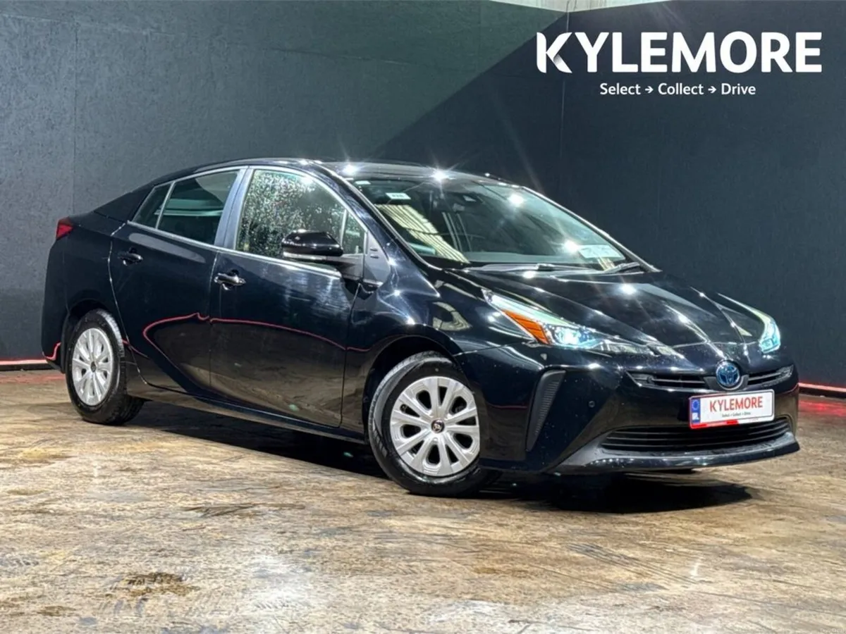 Toyota Prius 1.8 HYBRID AUTOMATIC - FACELIFT MODEL - Image 1