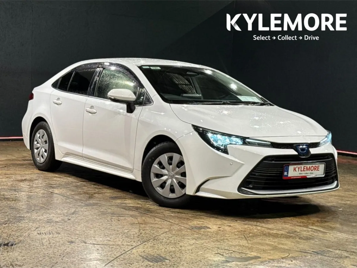 Toyota Corolla 1.8 HYBRID SALOON - NEW MODEL - LED - Image 1