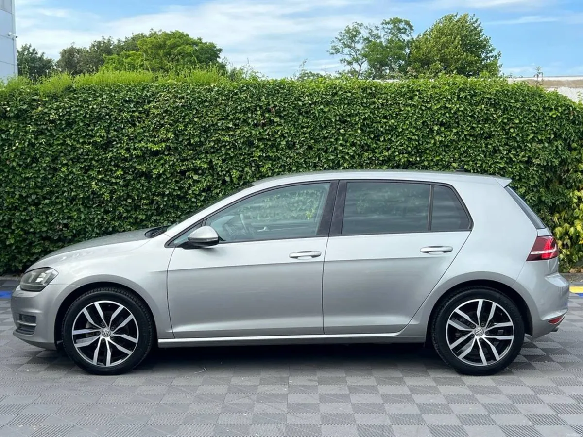 Volkswagen Golf HIGHLINE 1.4 TSI AUTO // APPLE CAR - Image 3