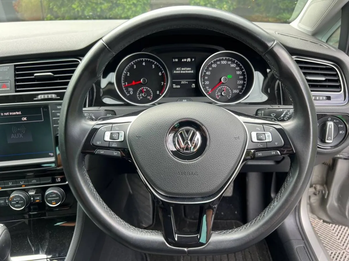Volkswagen Golf HIGHLINE 1.4 TSI AUTO // APPLE CAR - Image 4