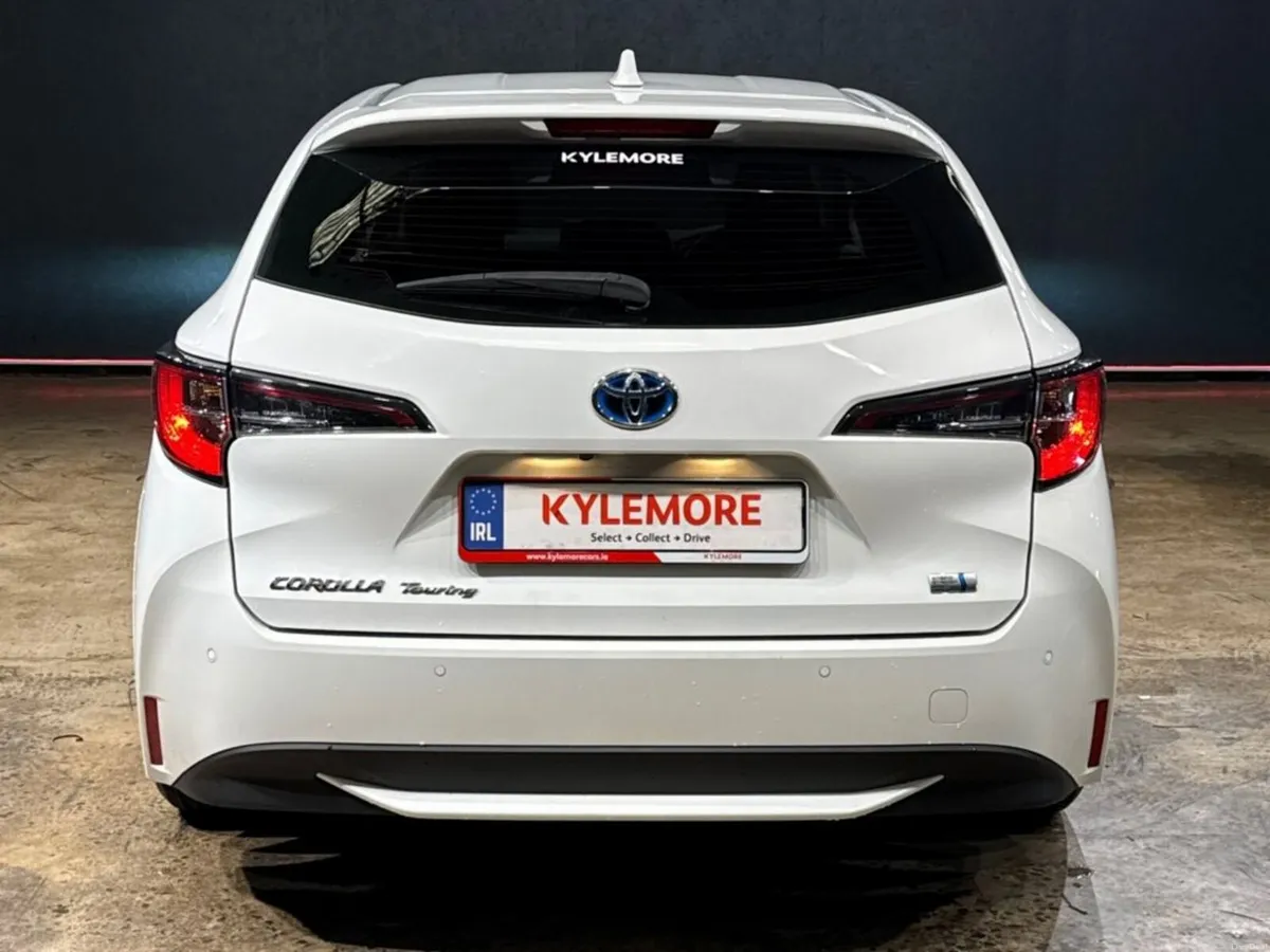 Toyota Corolla 1.8 HYBRID - TOYOTA SAFETY SENSE - - Image 4
