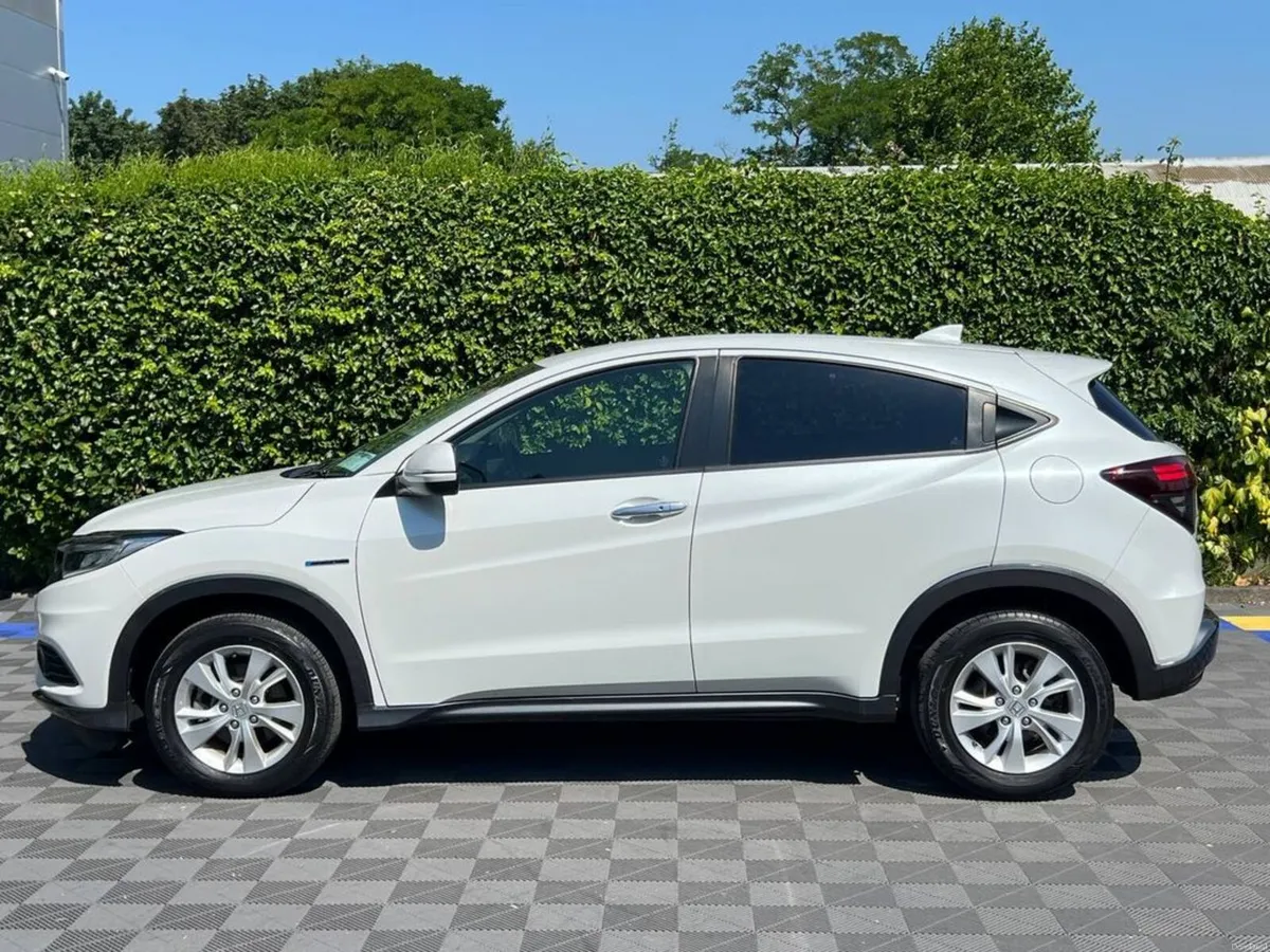 Honda Vezel 1.5 HYBRID AUTO // 16" ALLOYS // ADAPT - Image 3