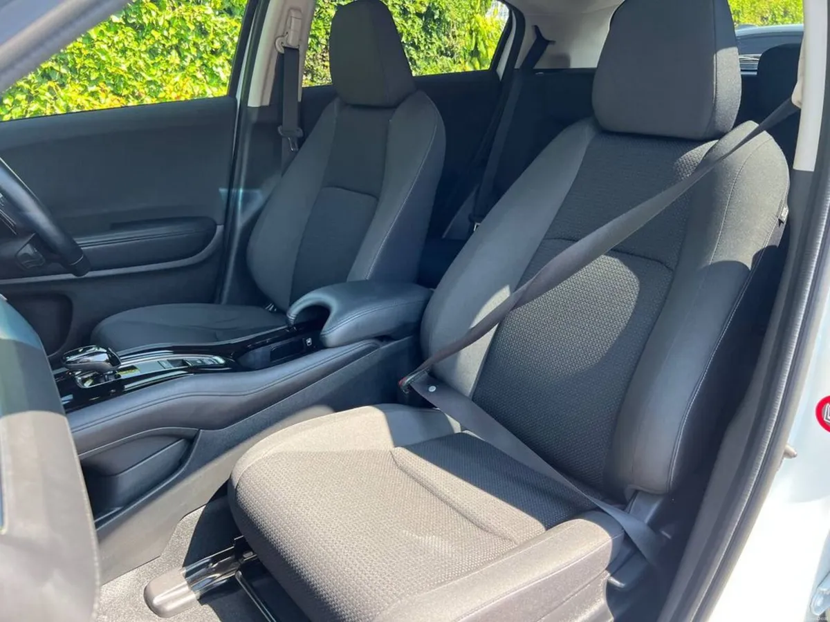Honda Vezel 1.5 HYBRID AUTO // 16" ALLOYS // ADAPT - Image 6
