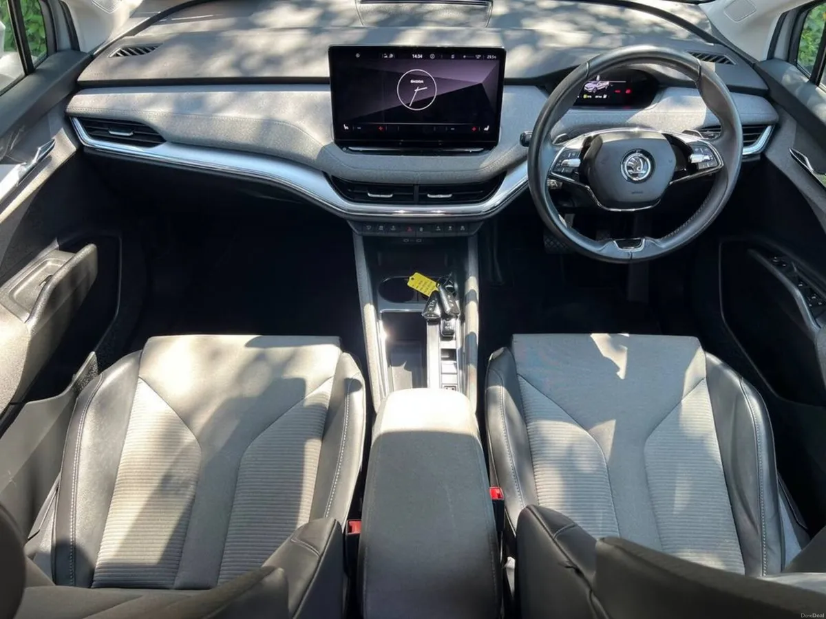 Skoda Enyaq IV 60 58KWH // APPLE CARPLAY/ANDROID A - Image 4