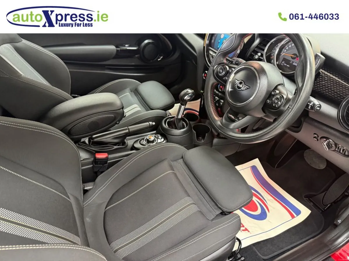 Mini Cooper D 2.0 Automatic, Reversing camera - Image 6