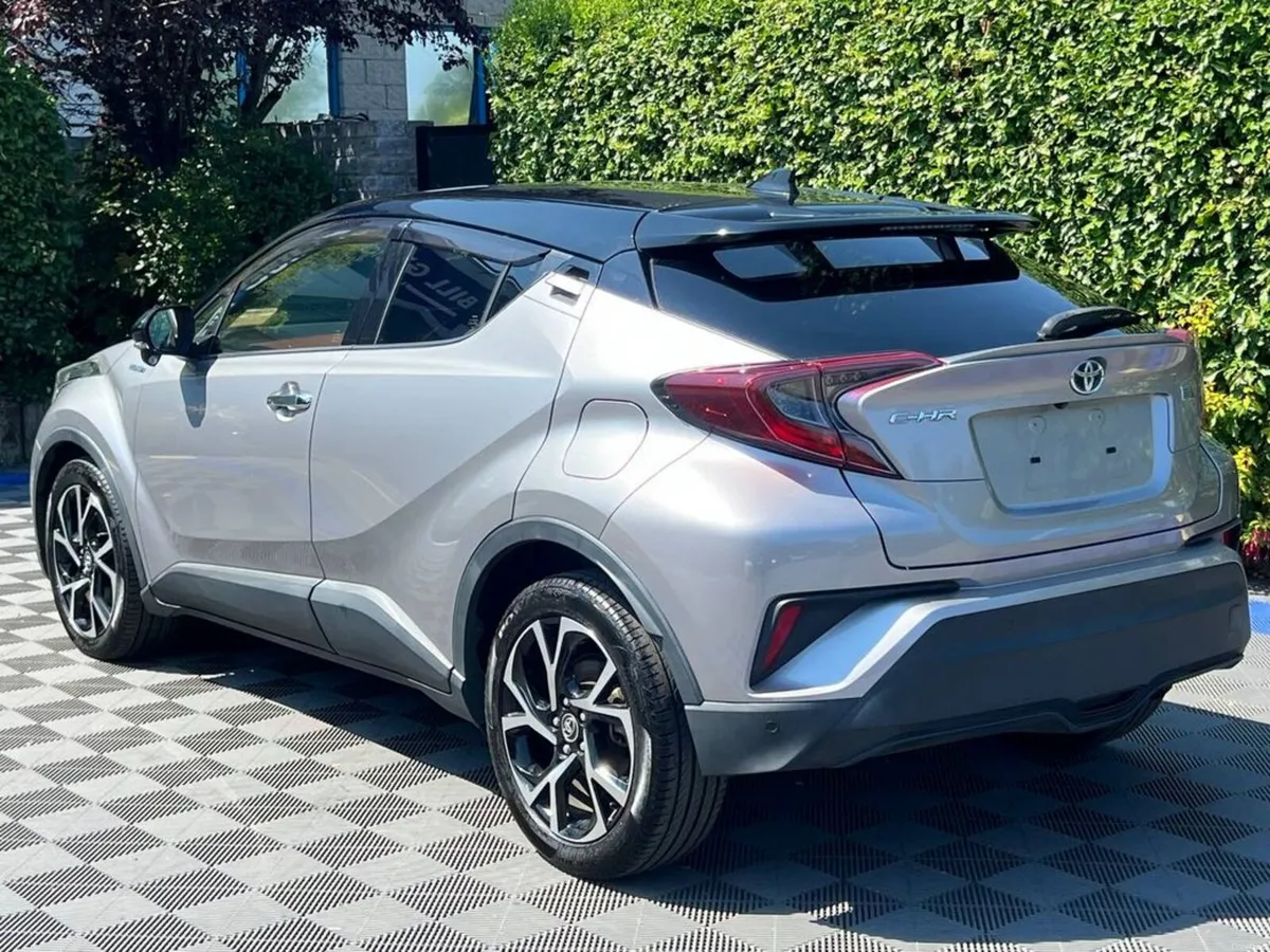 Toyota C-HR 1.8 HYBRID AUTO // HALF LEATHER INTERI - Image 5