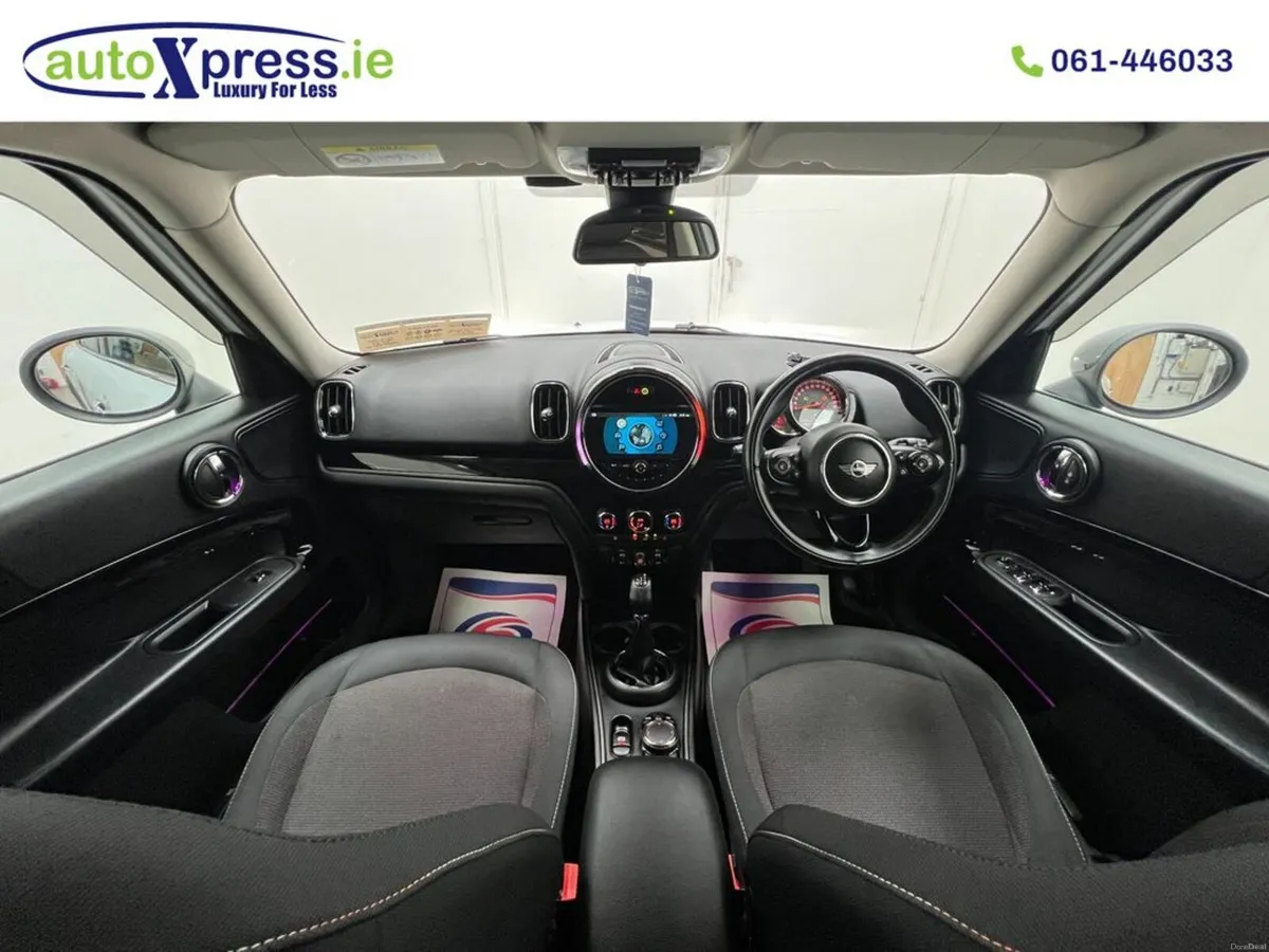 Mini Countryman CROSSOVER 2.0 Automatic - Image 2