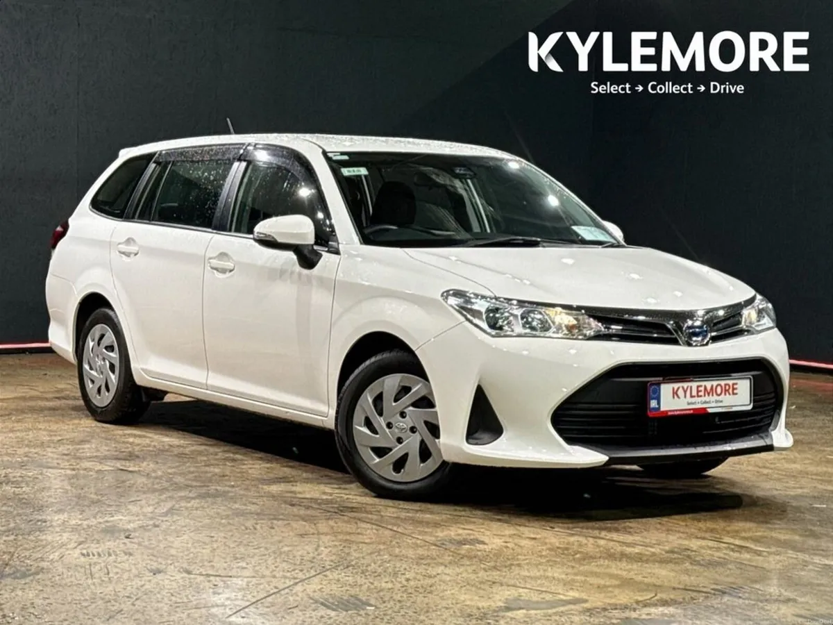 Toyota Corolla 1.5 HYBRID FIELDER AUTOMATIC - PUSH - Image 1