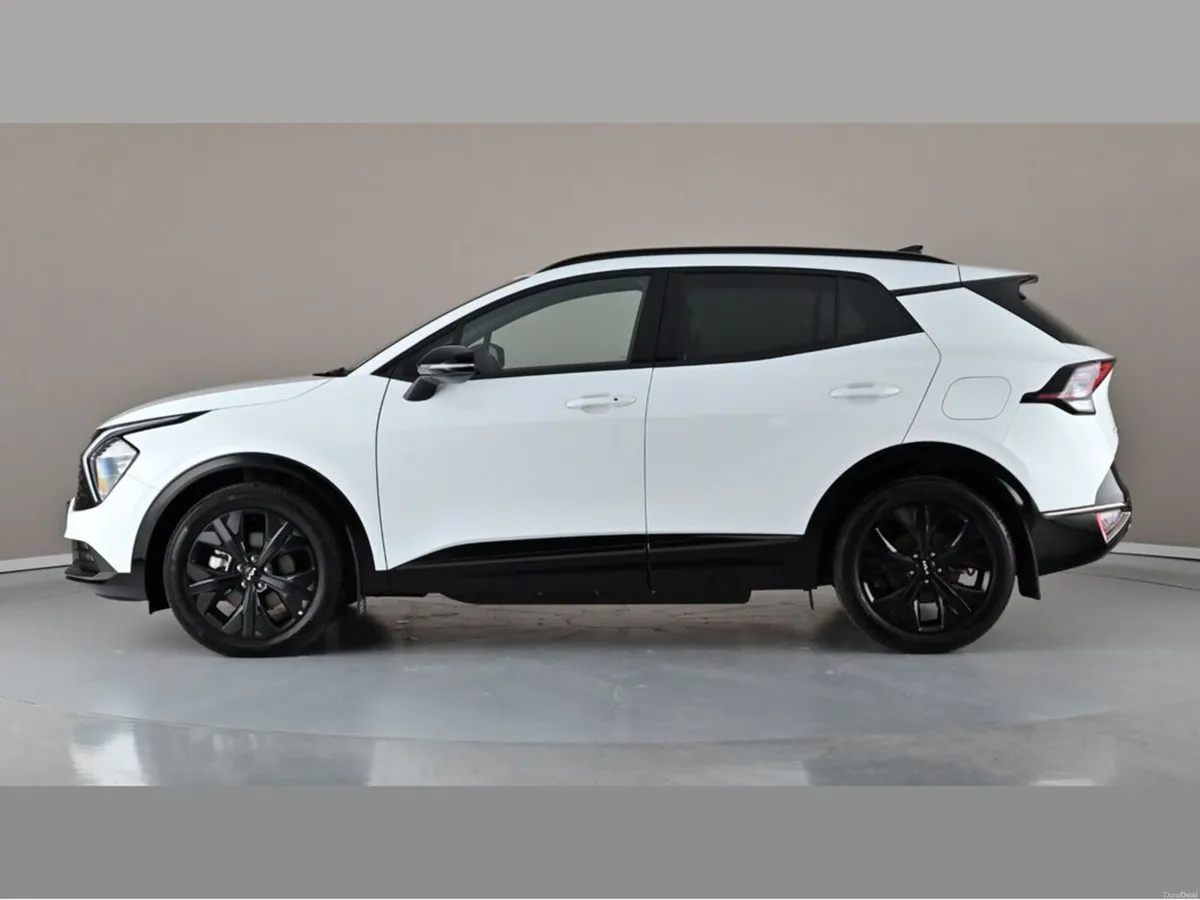 Kia Sportage Anniversary Edition Plug-in Hybrid - Image 3
