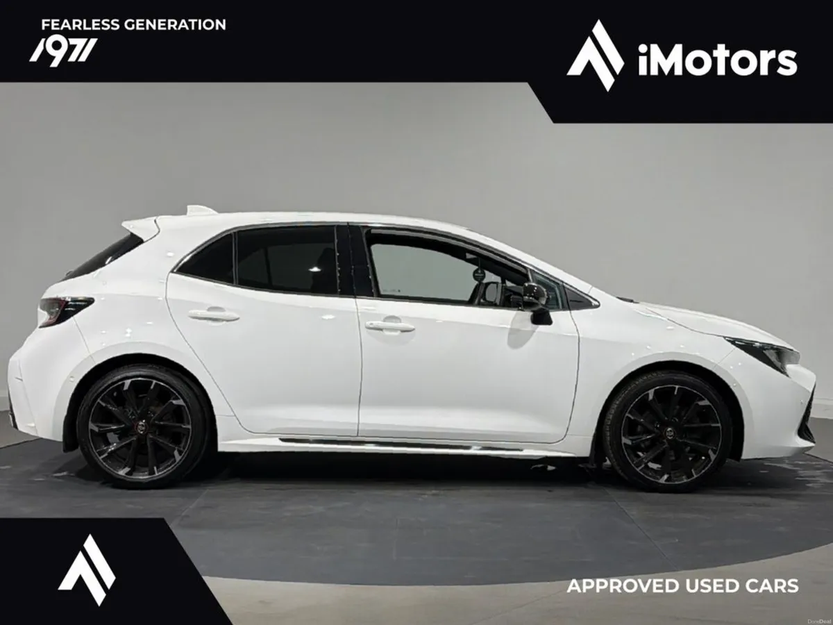 Toyota Corolla GR SPORT HYBRID - Image 2