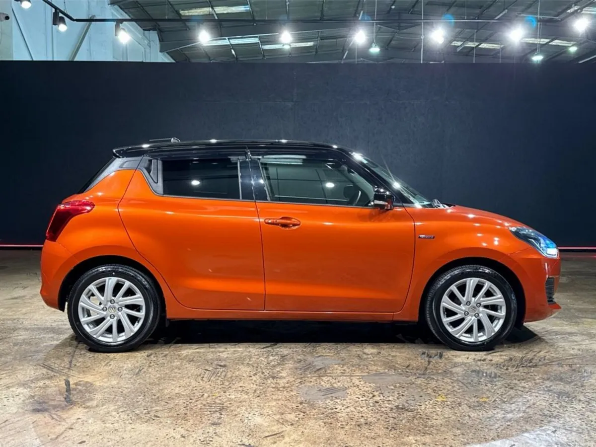 Suzuki Swift 1.2 HYBRID AUTOMATIC - ORANGE/BLACK T - Image 2