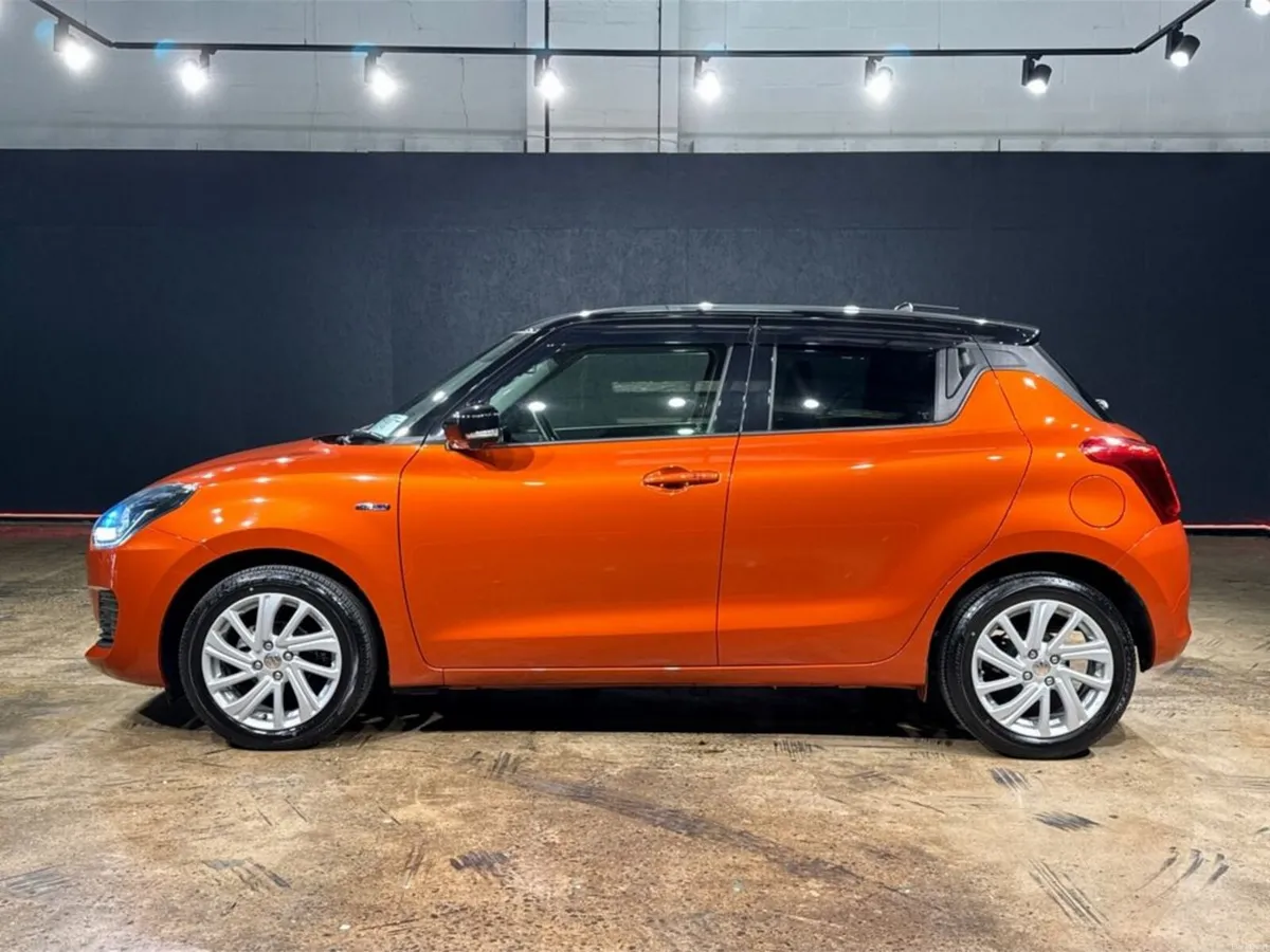 Suzuki Swift 1.2 HYBRID AUTOMATIC - ORANGE/BLACK T - Image 6