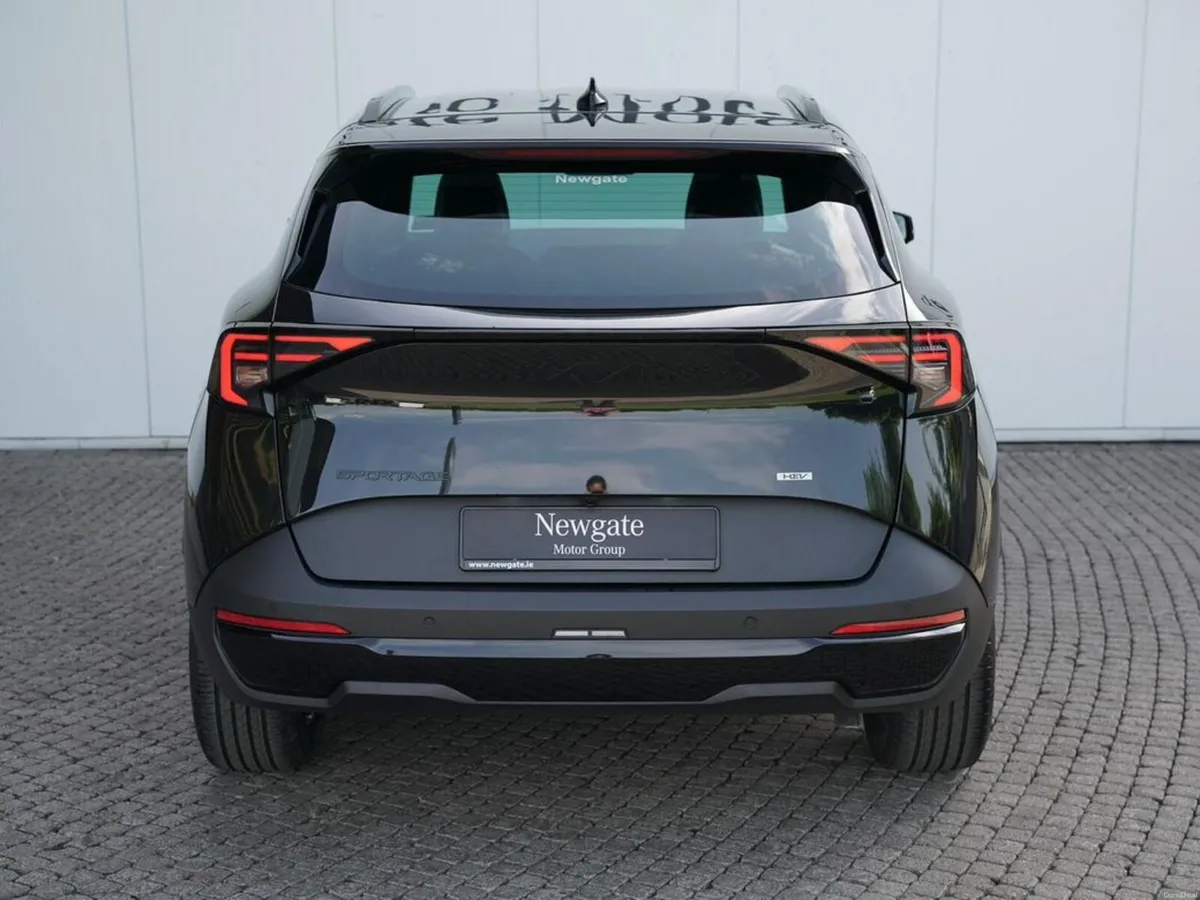 Kia Sportage BLACK EDITION HYBRID - Image 6